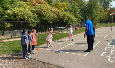 kids playing foursquare